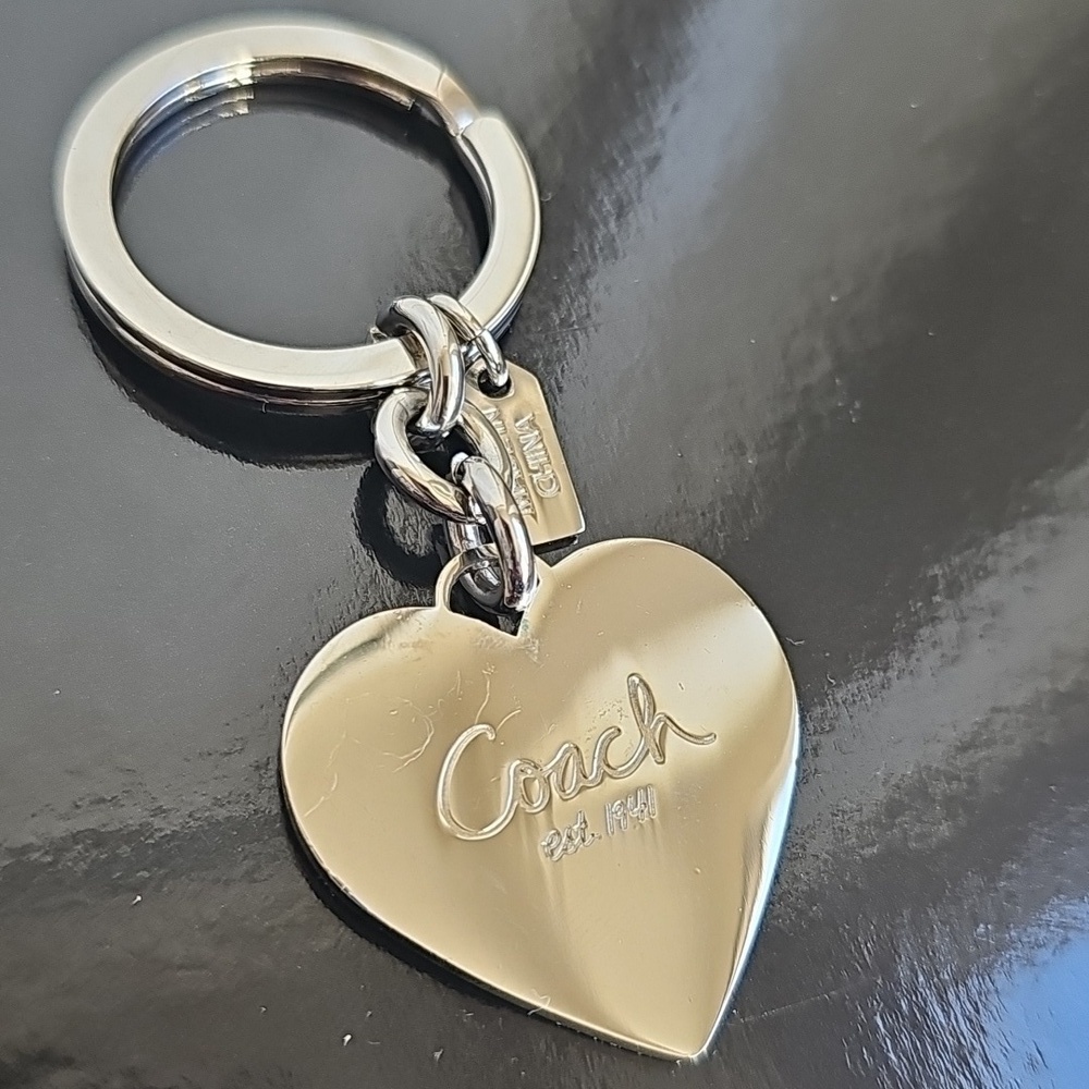 Coach NWOT Legacy Multicolor Striped Heart Keychain Bag Charm - Picture 4 of 5